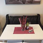 Beachfront Luxury Elizabeth, Apartament Pomorie