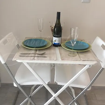 Beachfront Luxury Elizabeth, Appartement *