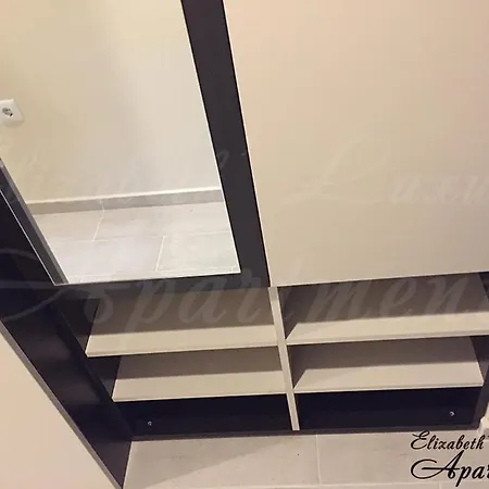 Beachfront Luxury Elizabeth, Appartement *