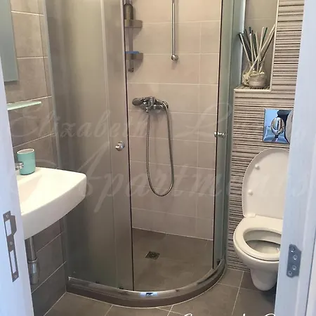 Beachfront Luxury Elizabeth, Appartement *