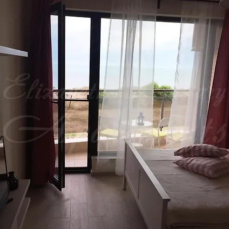 Beachfront Luxury Elizabeth, Pomorie