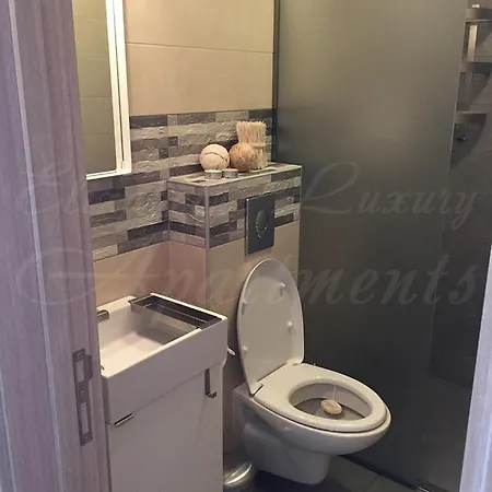 Beachfront Luxury Elizabeth, شقة *